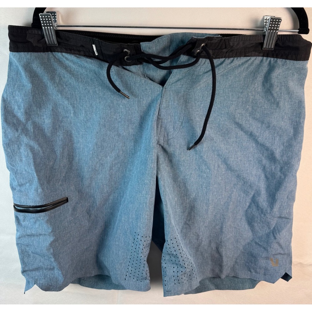 Vuori Mens Blue Heather Performance Board Shorts Camo Waistband Size 32